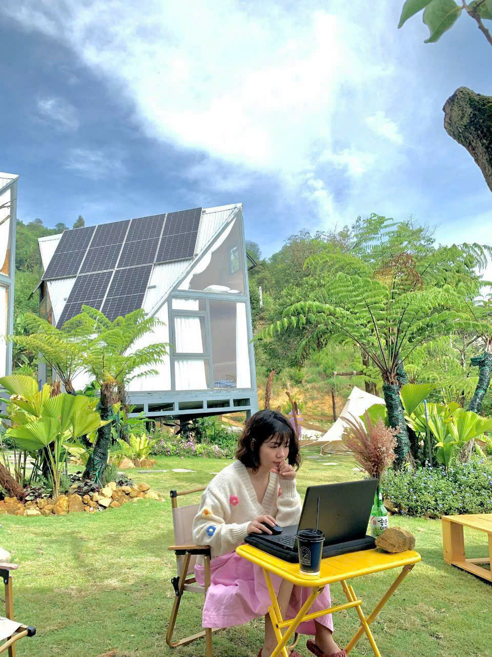 Hệ Độc Lập 3,3kw lưu trữ 5kw không sử dụng lưới ở Homestay Trên Tầng Mây ở Lâm Đồng