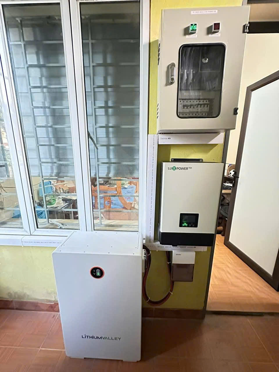 Hệ thống 5kw lưu trữ 15kw hybrid – Sử dụng cả ngày và đêm